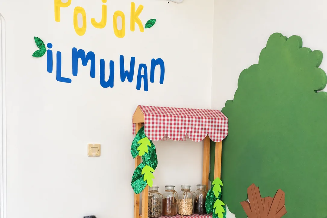A science discovery corner with natural materials for children to explore